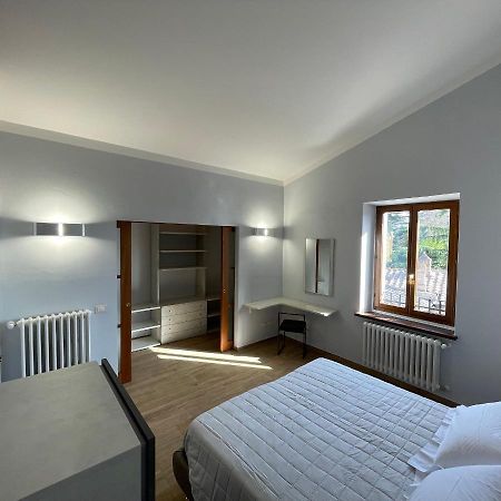 Charming 1-Bed Apartment In Montepulciano Stazione Eksteriør billede