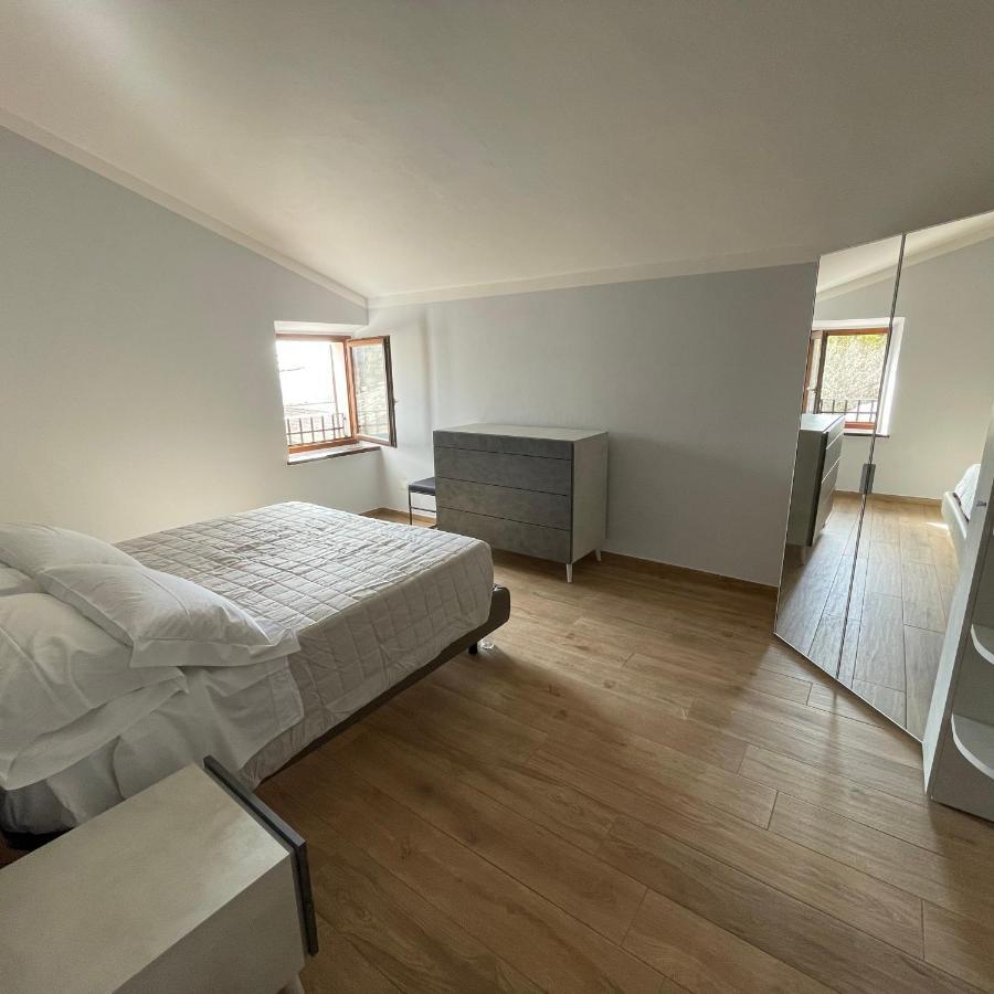 Charming 1-Bed Apartment In Montepulciano Stazione Eksteriør billede